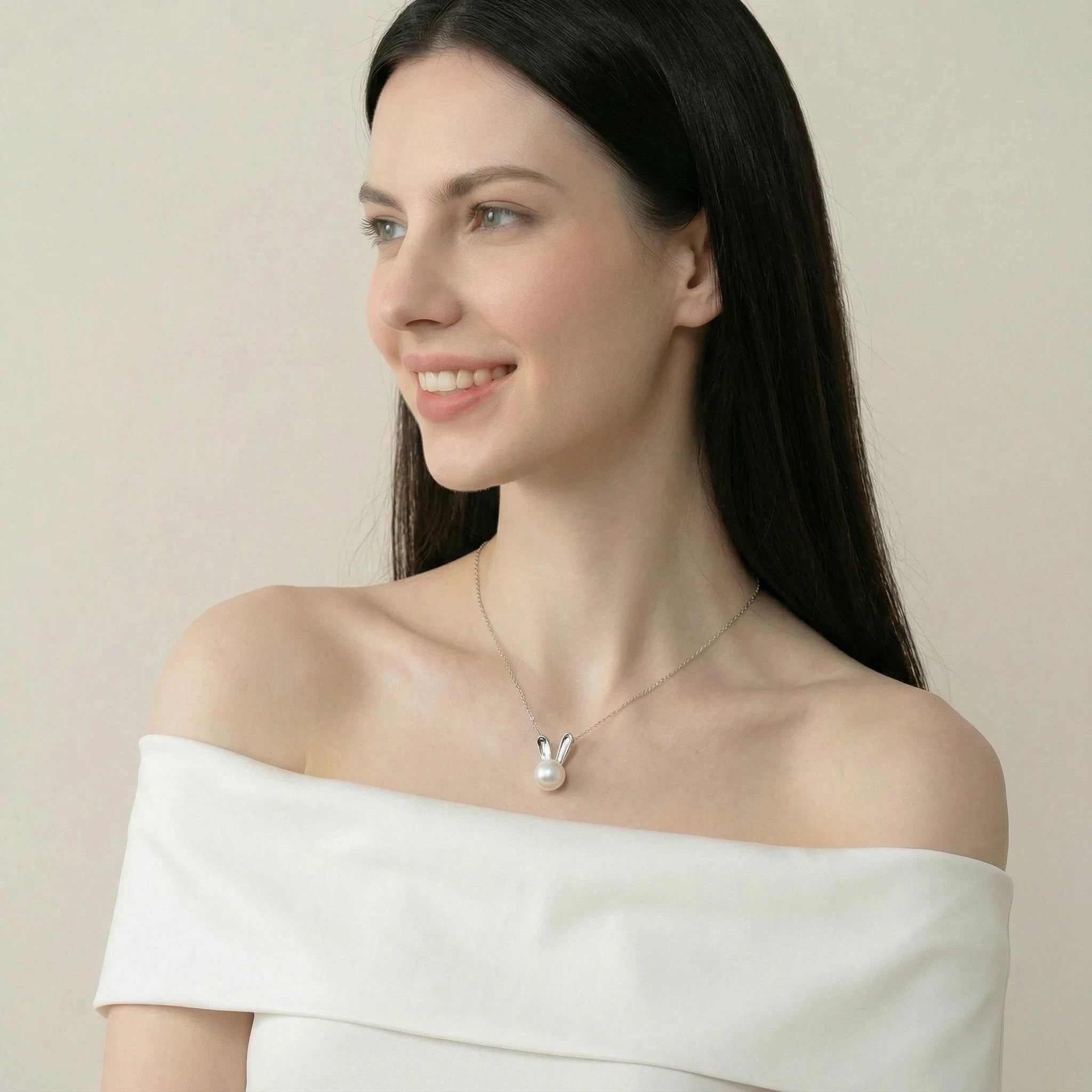 Bunny-Ear Bail White Freshwater Pearl Pendant