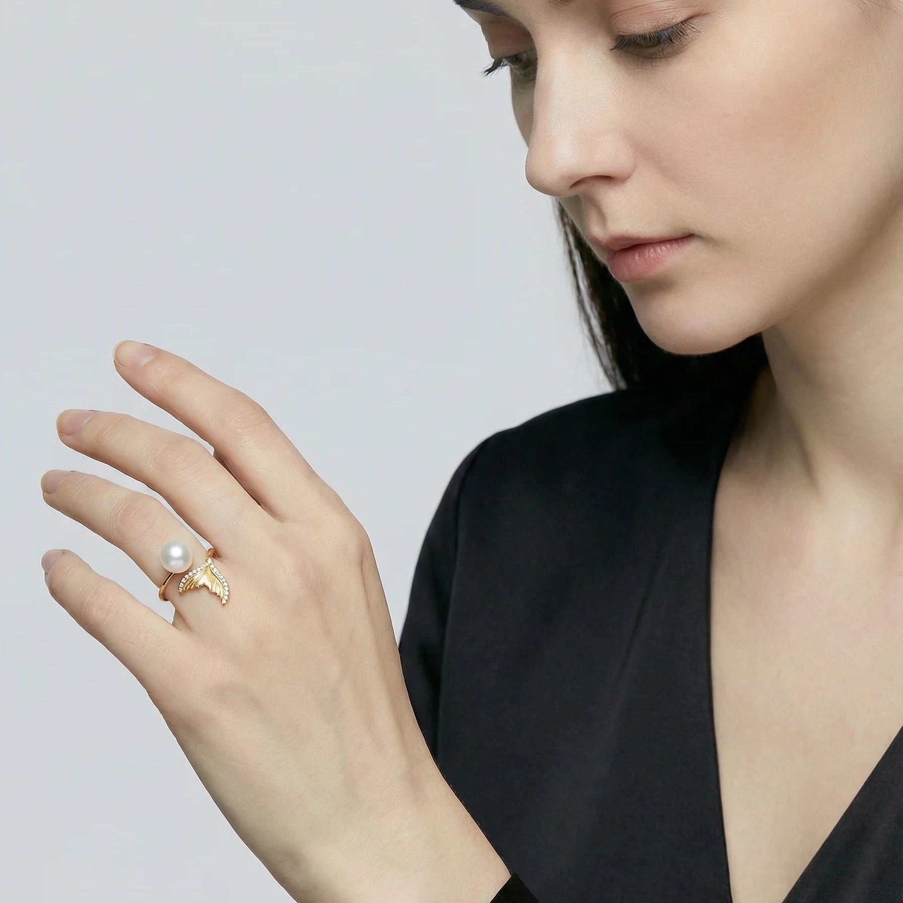 6.5-7.5 mm Mermaid Tail White Freshwater Pearl Ring-AAA Quality