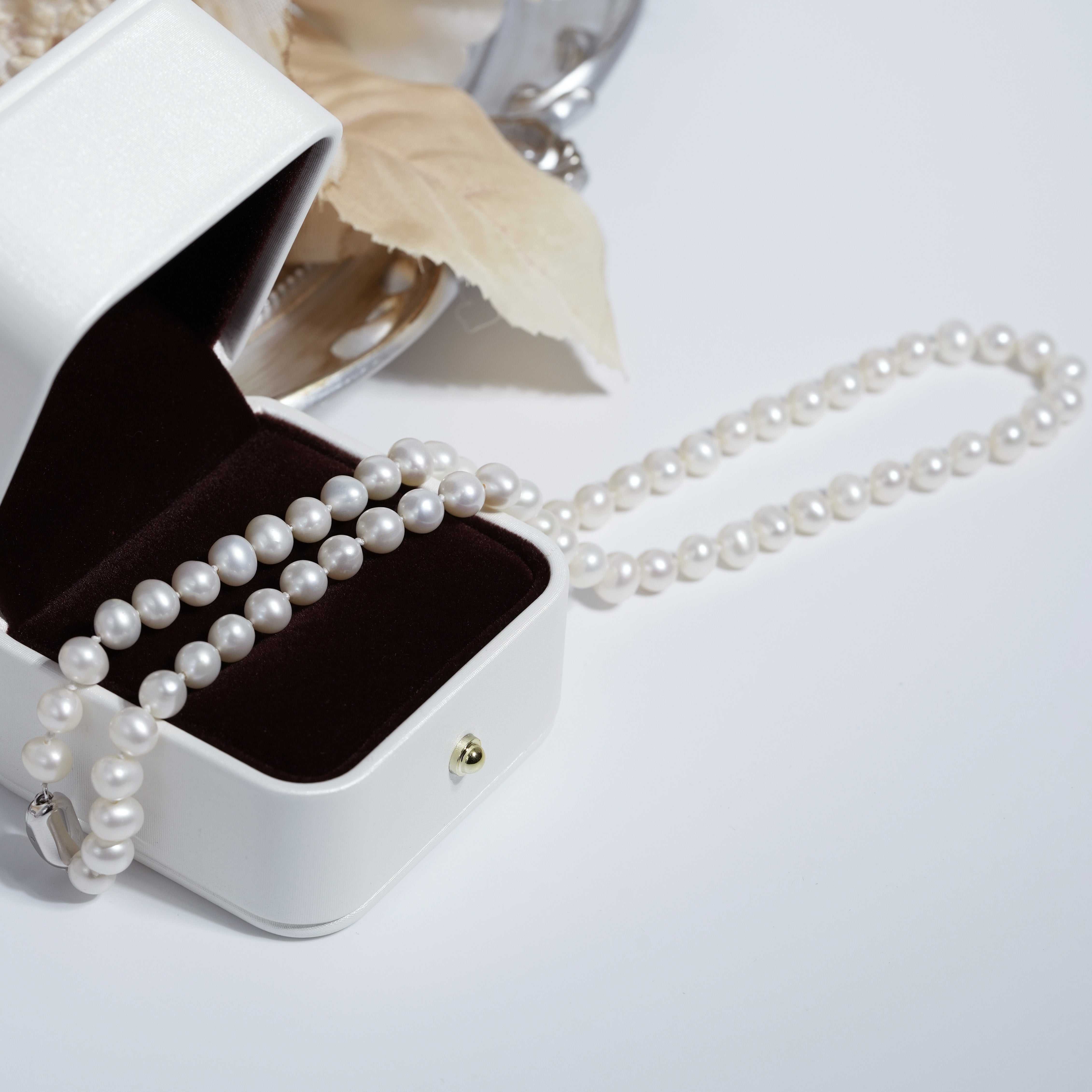 Caelia Glint White Freshwater Pearl Necklace