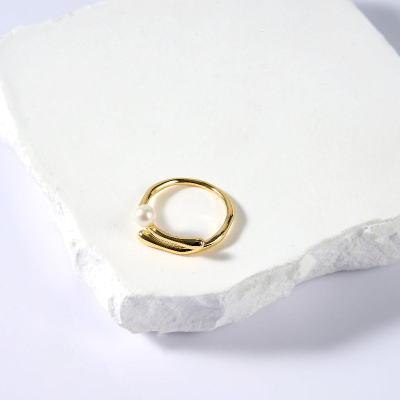 4-4.5mm White Freshwater Pearl Ring