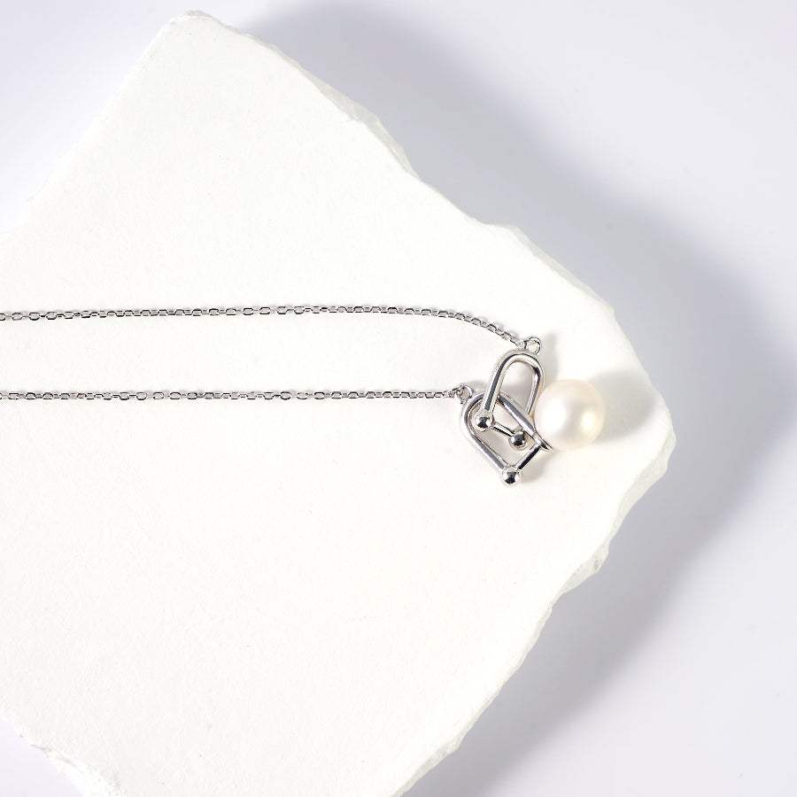 8.5-9.5mm White Freshwater Pearl Pendant