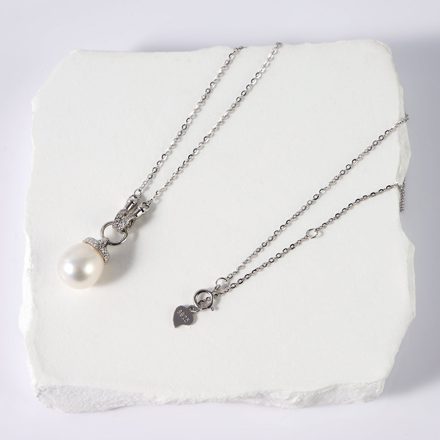 9.5-10.5mm White Freshwater Pearl Pendant