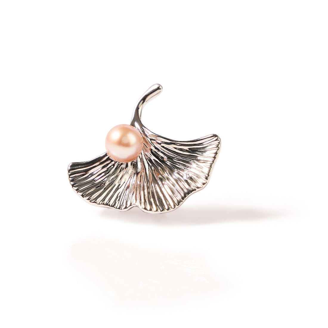 7.5-8mm Ginkgo Freshwater Pearl Brooch-AAA Quality