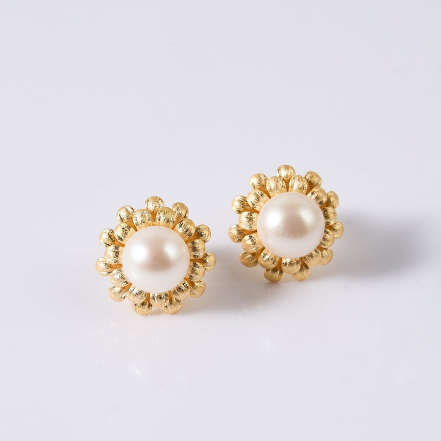 7.5-8.5mm White Freshwater Pearl Stud Earrings