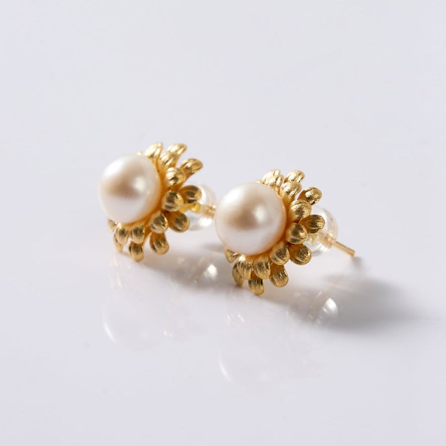 7.5-8.5mm White Freshwater Pearl Stud Earrings