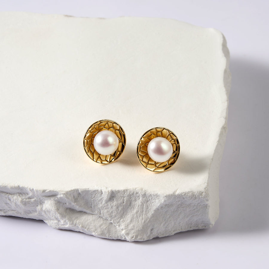 6.5-7.5mm White Freshwater Pearl Stud Earrings