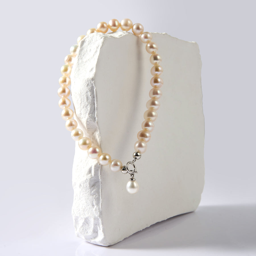 5-5.6mm White Freshwater Pearl Bracelet