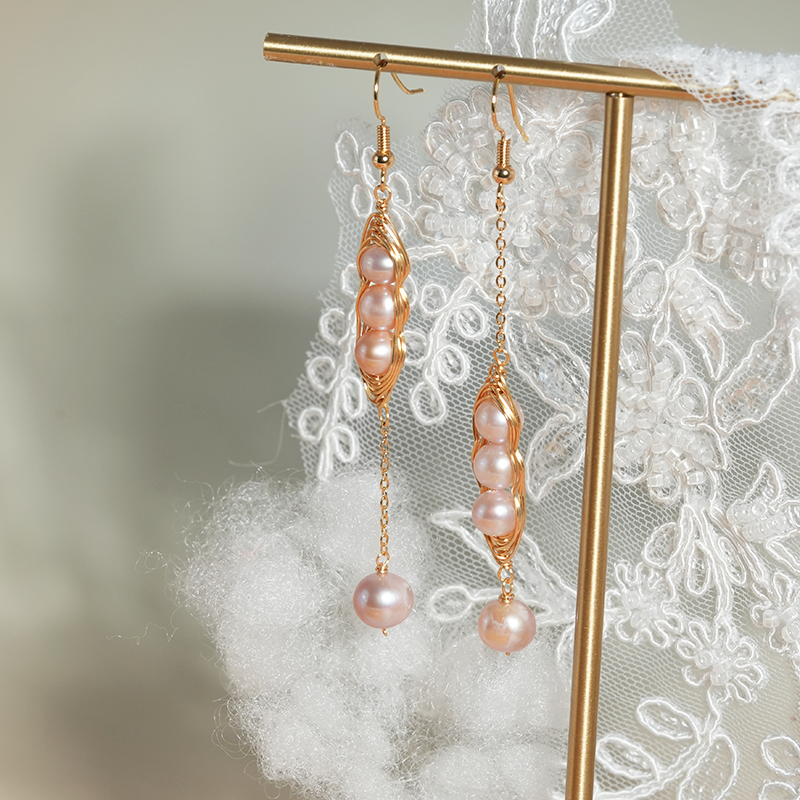 Rosy Pod Asymmetrical Pearl Earrings