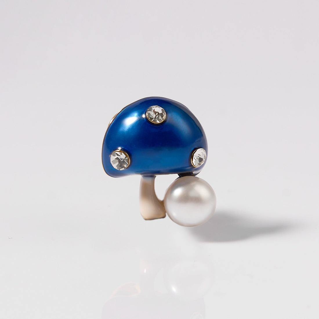 7.5-8mm Mushroom-Shaped Freshwater Pearl Brooch-AAA Quality