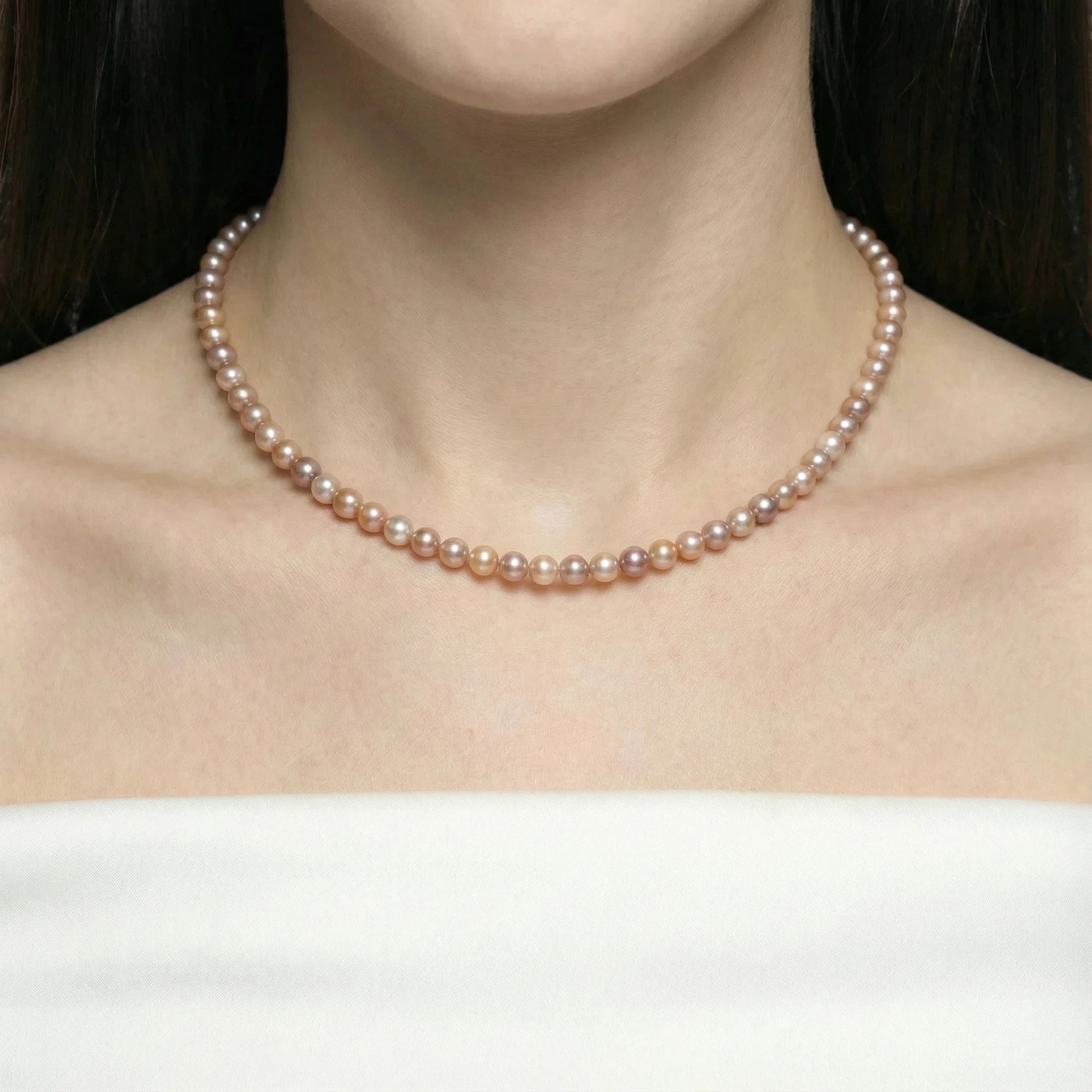 7–10.5mm Pavé Circle Clasp Lavender & Peach Freshwater Pearl Necklace – AAA Quality