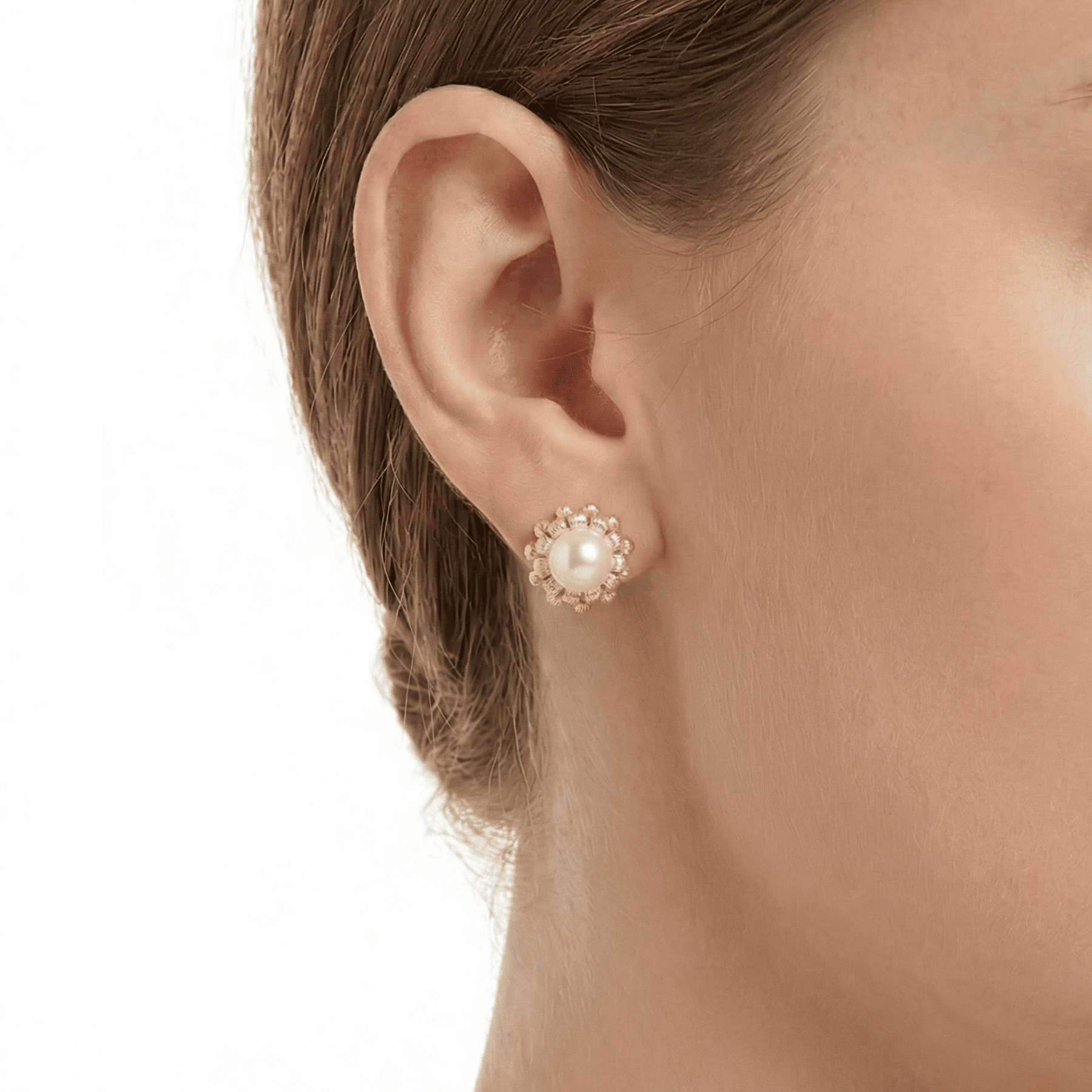 7.5-8.5mm White Freshwater Pearl Stud Earrings