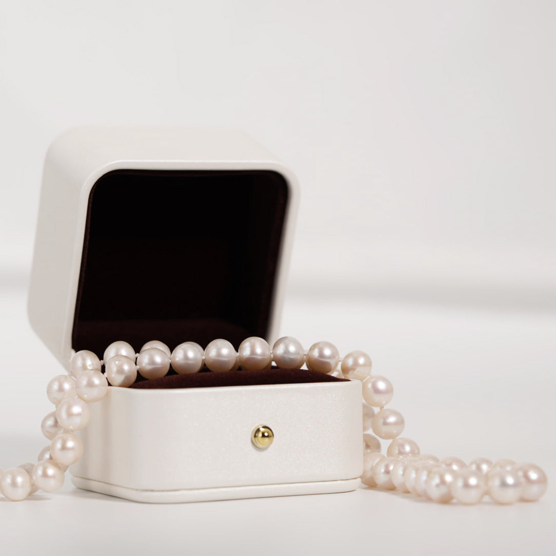 Alba Aurora White Freshwater Round Pearl Necklace