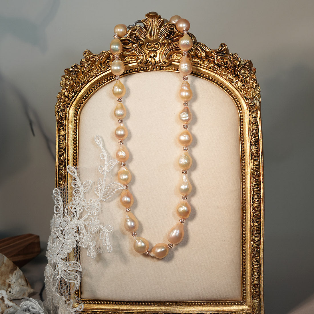 Himmlische Barockperlen-Schlosskette