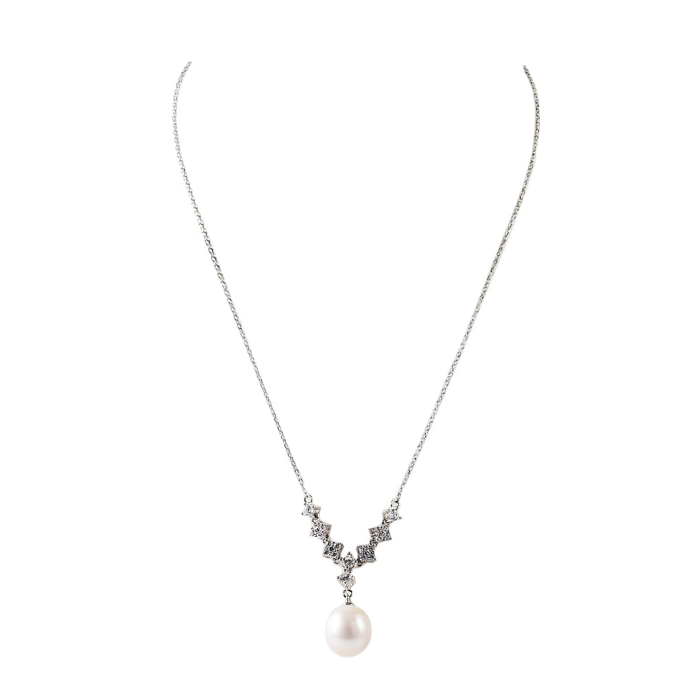 9.5-10.5mm White Freshwater Pearl Pendant