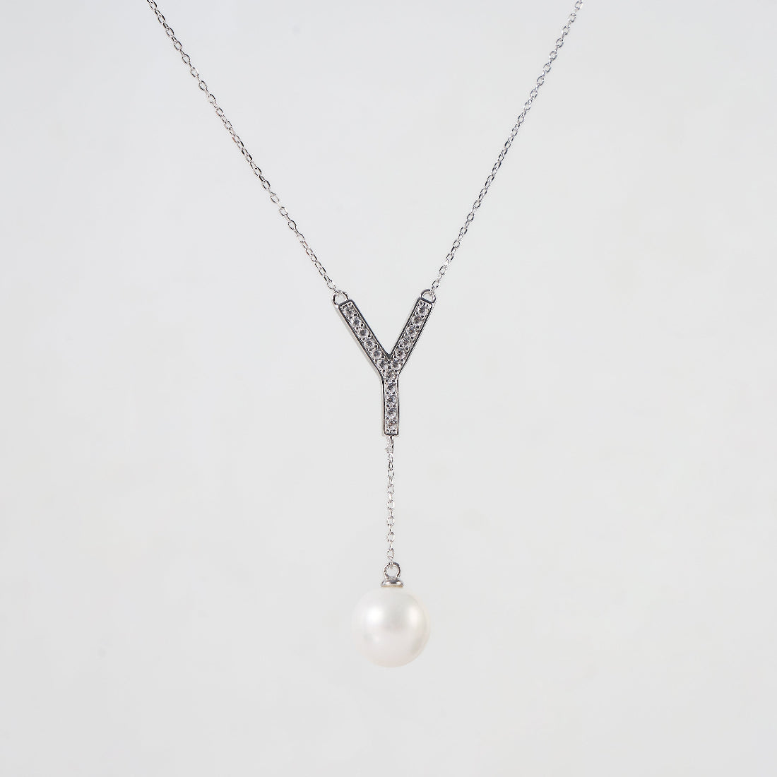 9.5-10.5mm Y-Shaped Freshwater Pearl Pendant