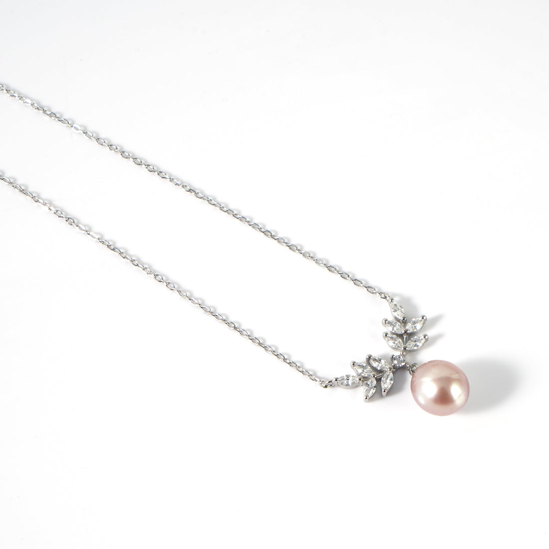 9.5-10.5mm Leaf Freshwater Pearl Pendant