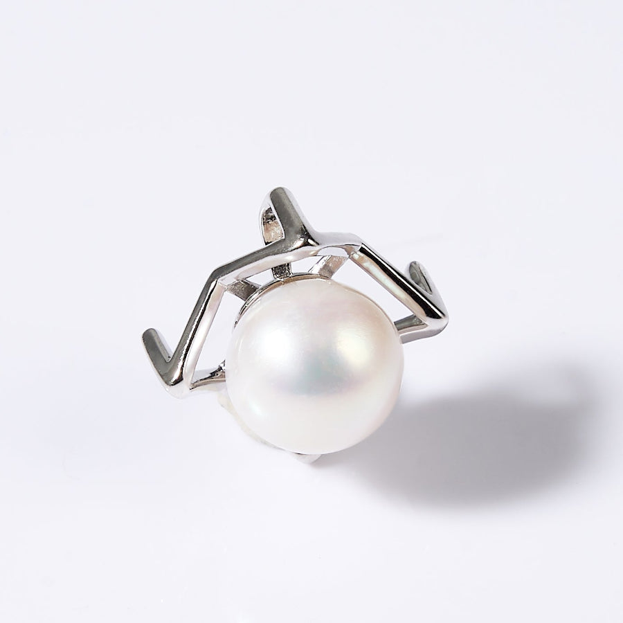 9.5-10.5mm White Freshwater Pearl Pendant Only — Chain Not Included