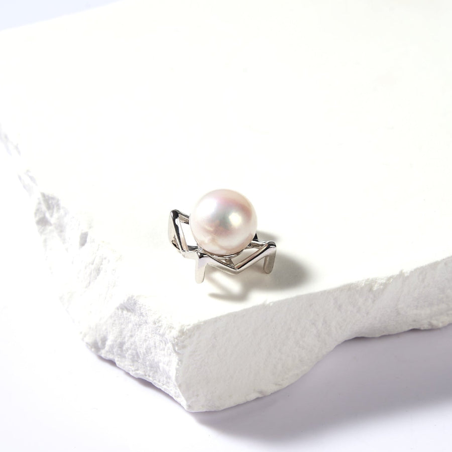 9.5-10.5mm White Freshwater Pearl Pendant Only — Chain Not Included