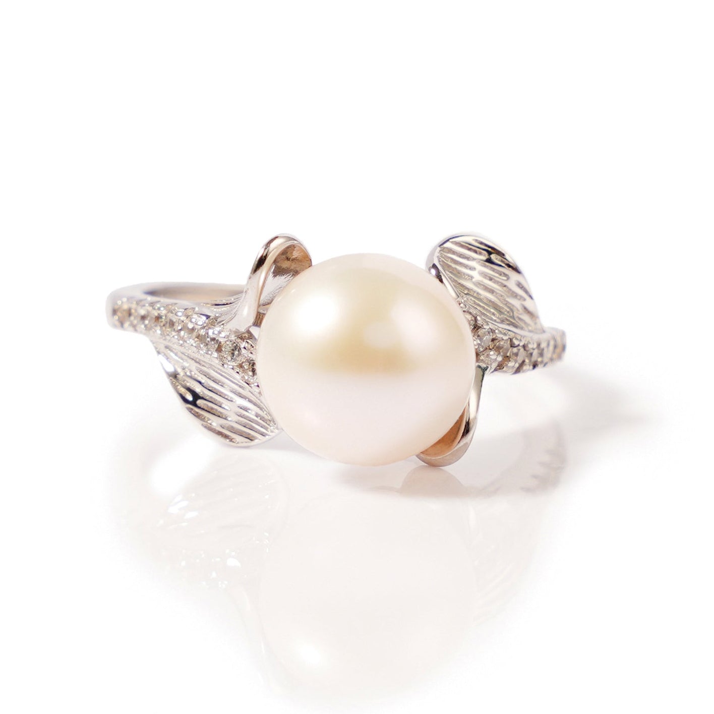 8.5-9.5mm Wing Freshwater Pearl Ring-AAA Quality