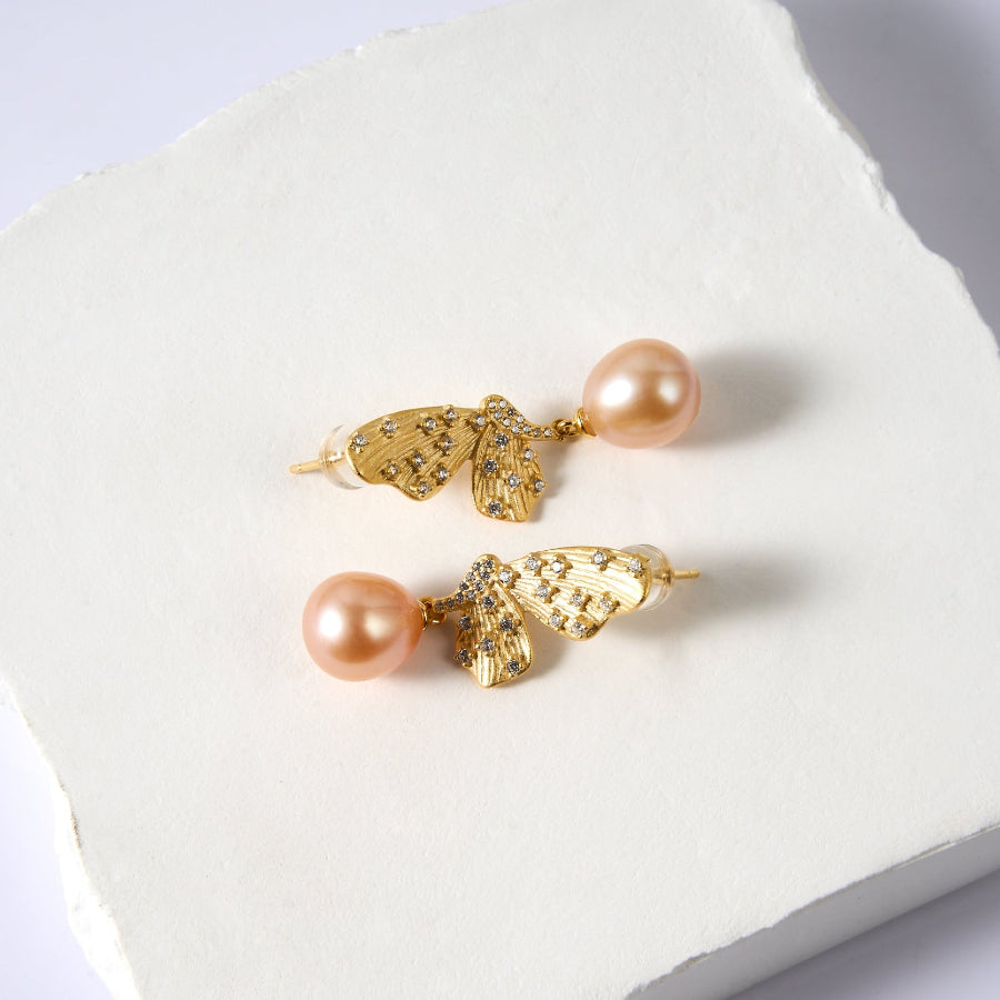 8.5-9.5mm Butterfly Freshwater Pearl Stud Earrings