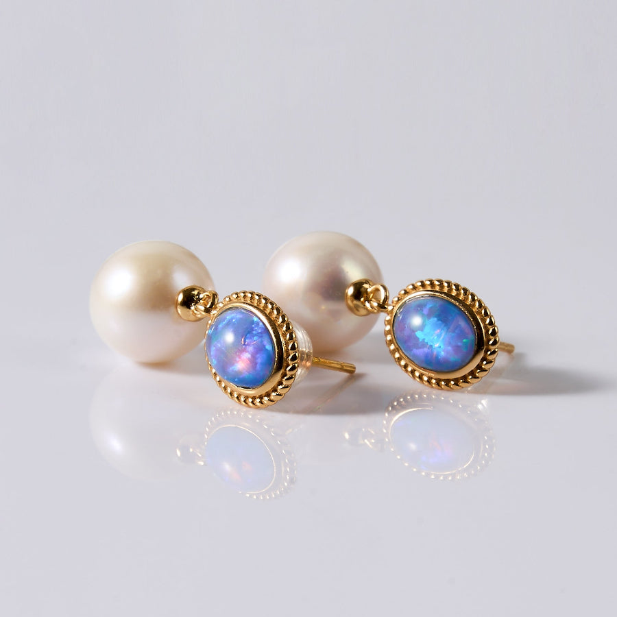 9.5-10.5mm White Freshwater Pearl Stud Earrings