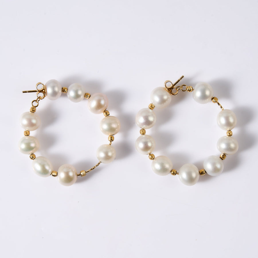 6.5-7.5mm White Freshwater Pearl Stud Earrings
