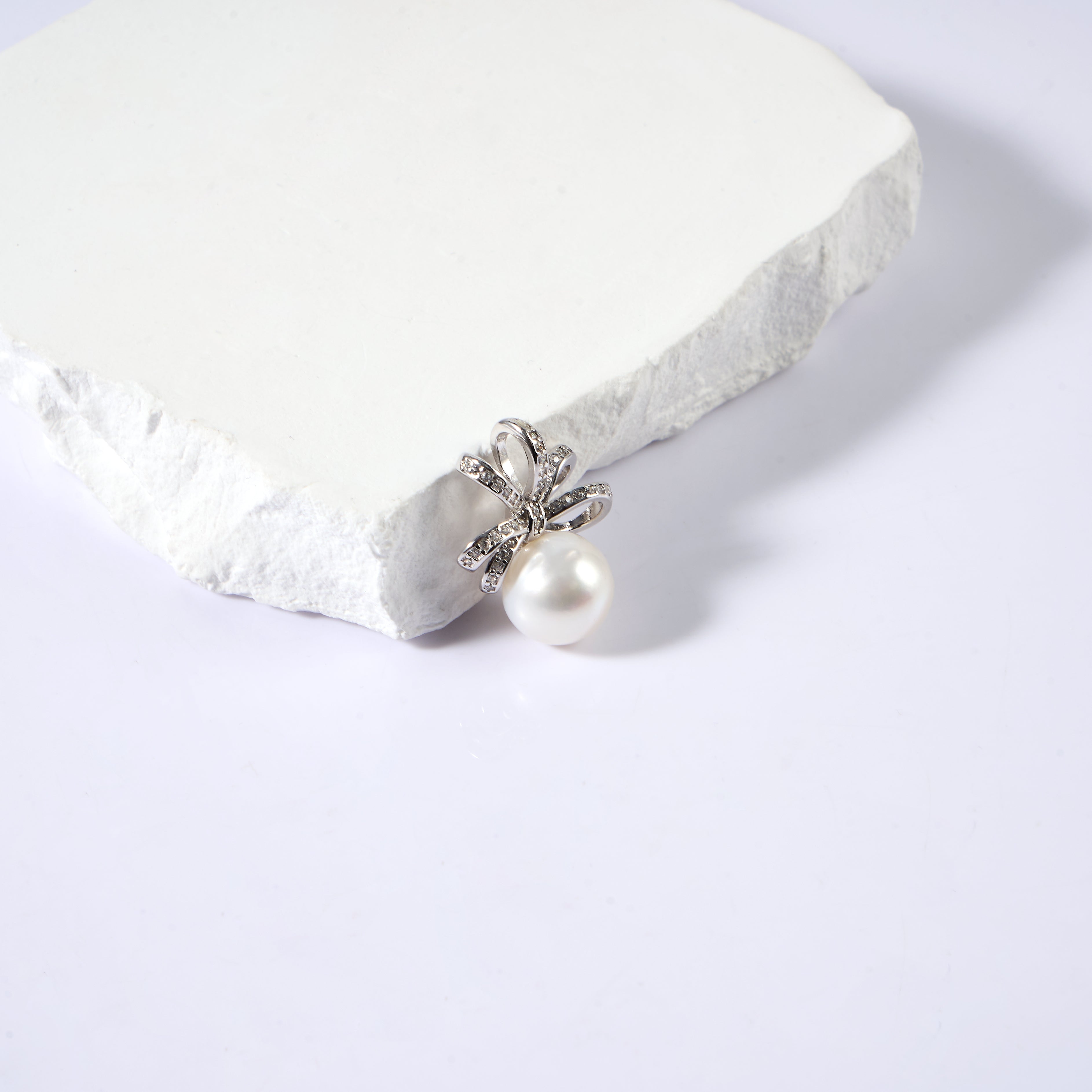 9.5-10.5mm White Freshwater Pearl Pendant Only — Chain Not Included