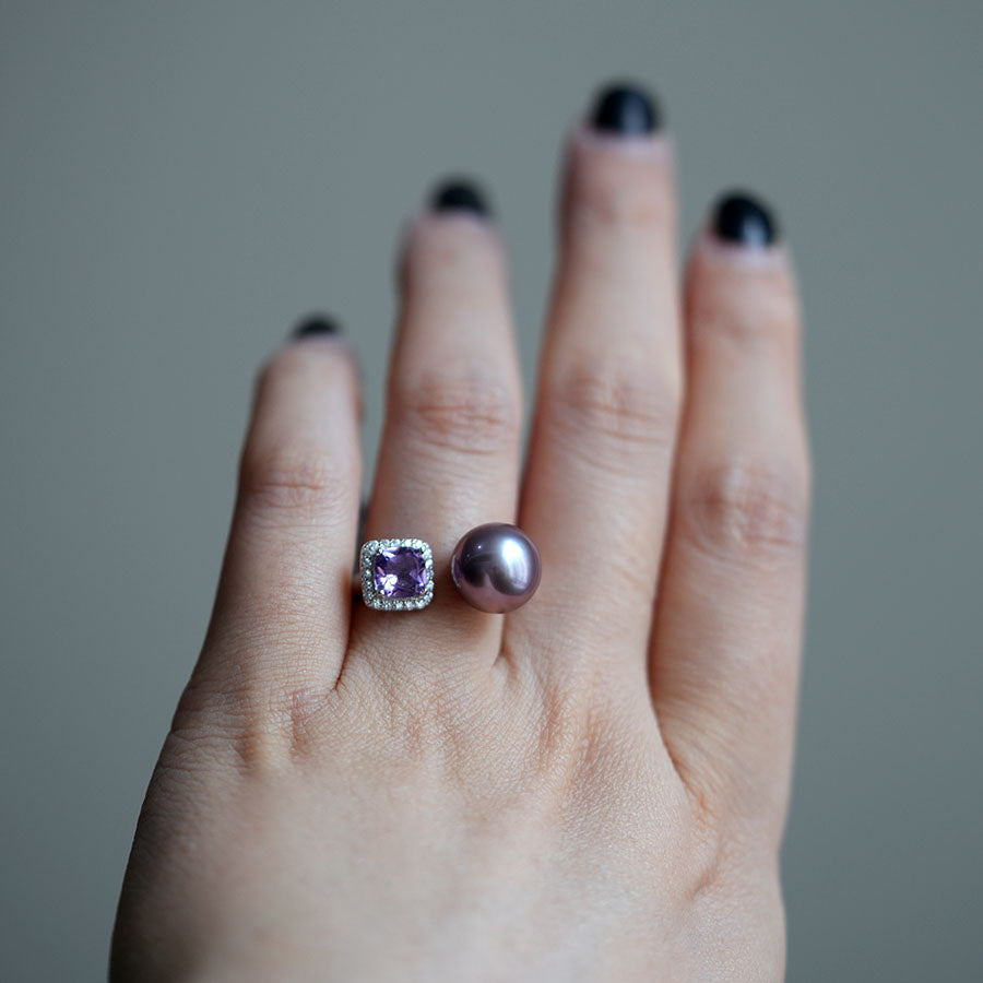 Lavender Echo Toi et Moi Pearl Amethyst Ring