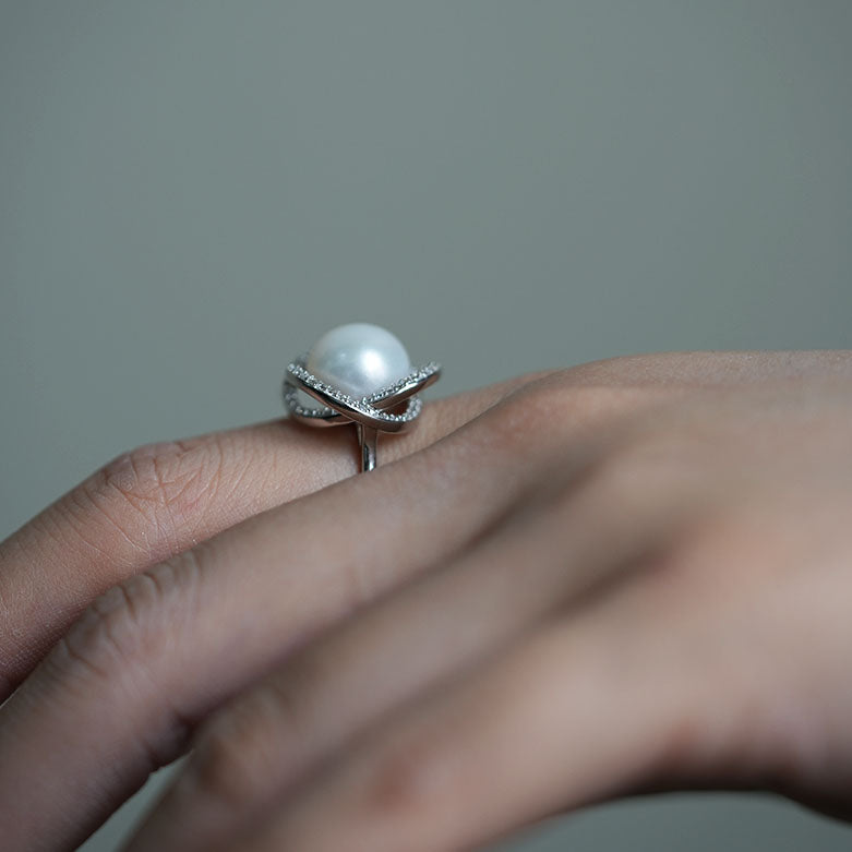 Mireille Bloom Pearl Halo Ring