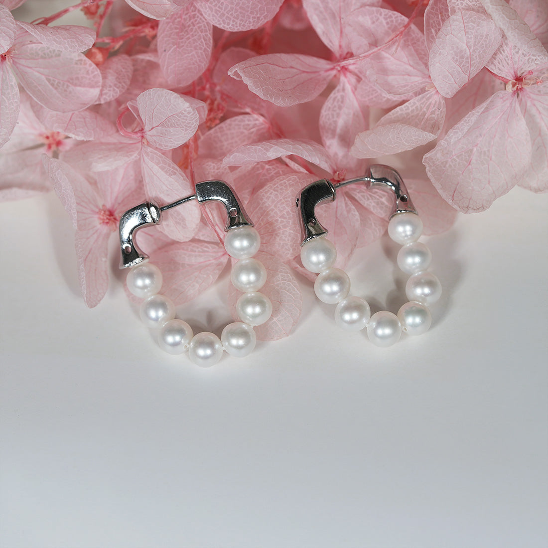 Miss Amara Elegant Pearl Huggie Earrings