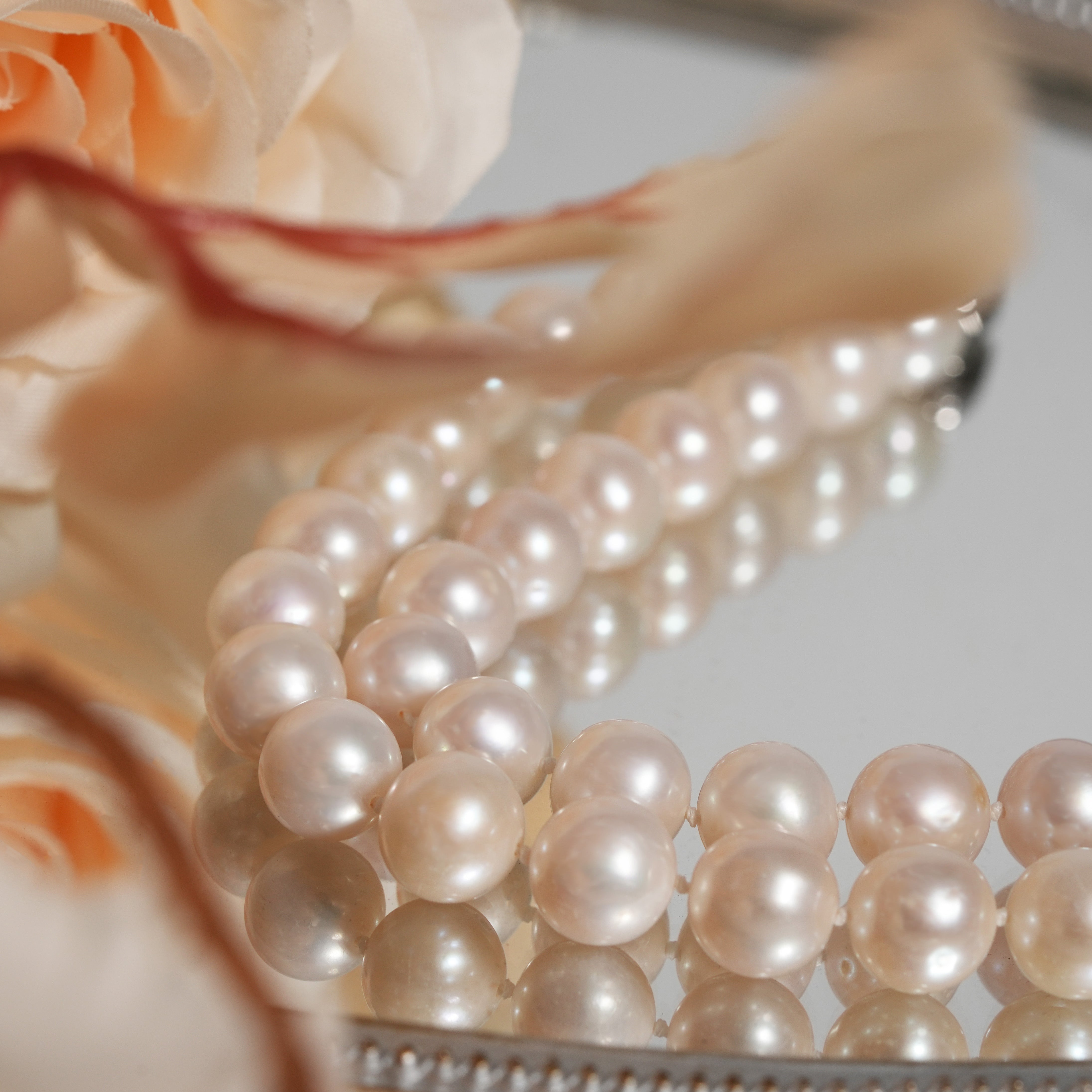 Selene Drift White Freshwater Pearl Necklace