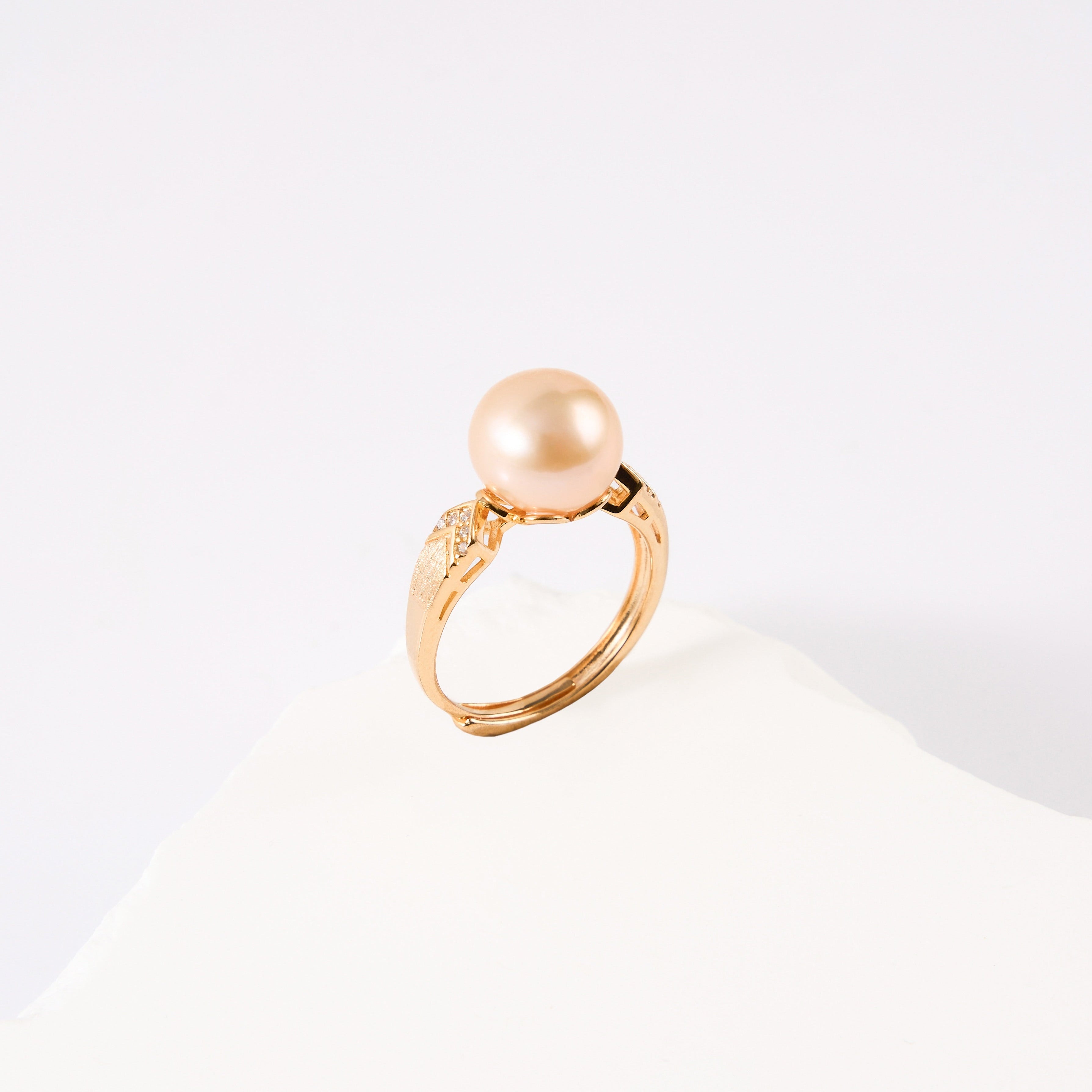 9.5-10.5mm Golden Freshwater Pearl Ring-AAA Quality